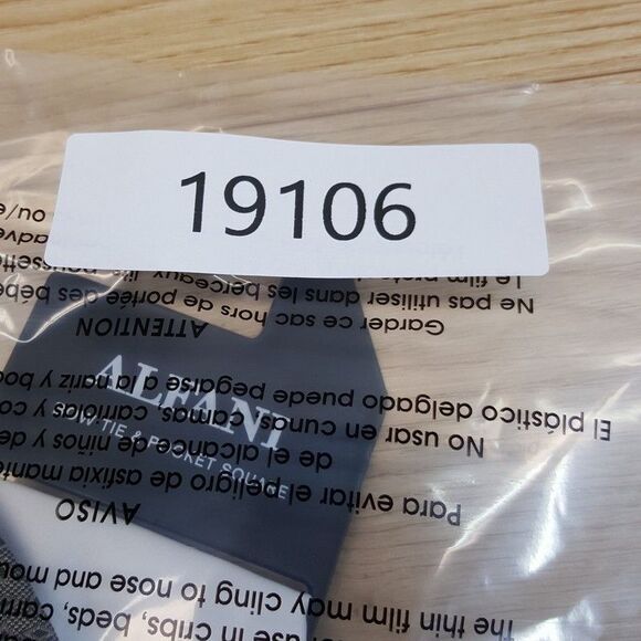 ALFANI Mens Bow Tie & Pocket Square Taupe Diamond Geometric Micro Pre-Tied - Picture 4 of 4